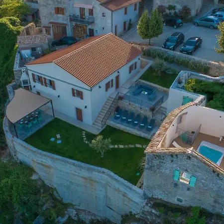Paola * Pićan