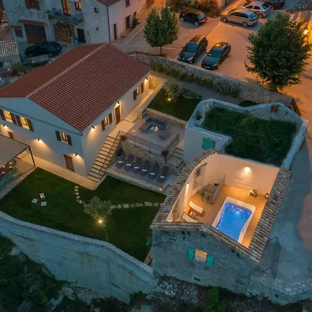 Villa Paola *